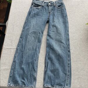 Hollister Women low rise baggy jeans.